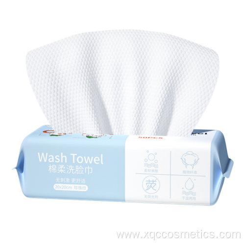 Facial tissue for cleaning